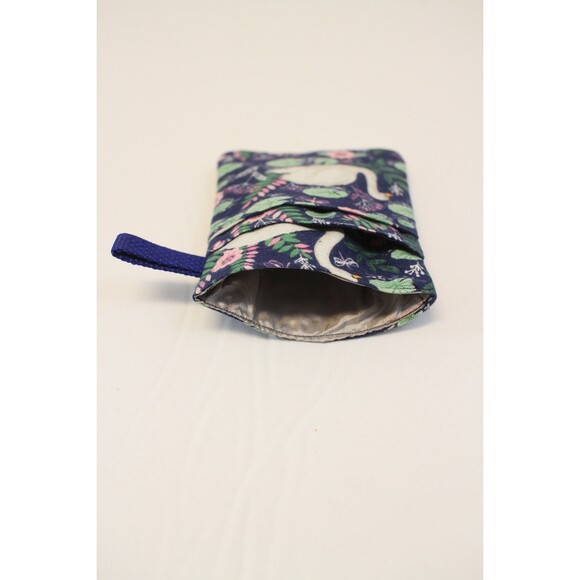 Flannel Swans Scrub POCKET Insert, Organizer & Protector for Nurses, Doctors - Picture 3 of 4